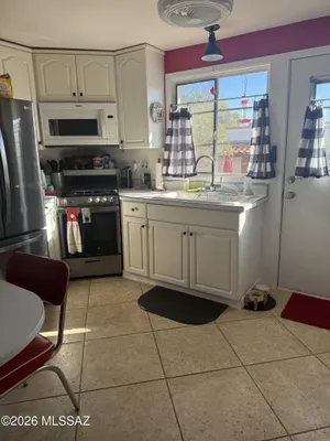 Property Slideshow image 2 of 4 | 373 s paseo sarta b, Green Valley, AZ, 85614