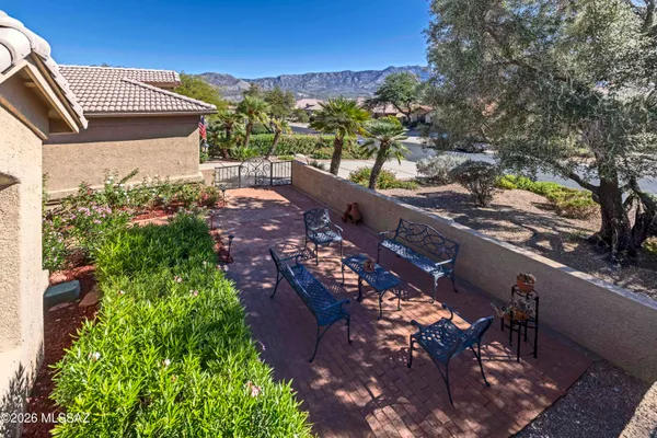 Property Slideshow image 3 of 51 | 63696 e whispering tree ln, Saddlebrooke, AZ, 85739