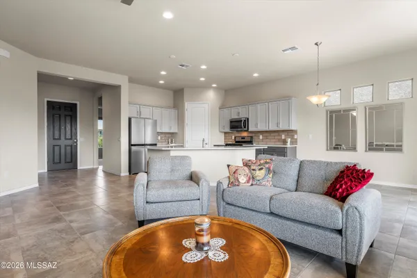 Property Slideshow image 3 of 26 | 870 n camino cerro morado, Green Valley, AZ, 85614