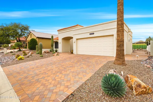 Property Slideshow image 3 of 39 | 65410 e rolling hills dr, Saddlebrooke, AZ, 85739