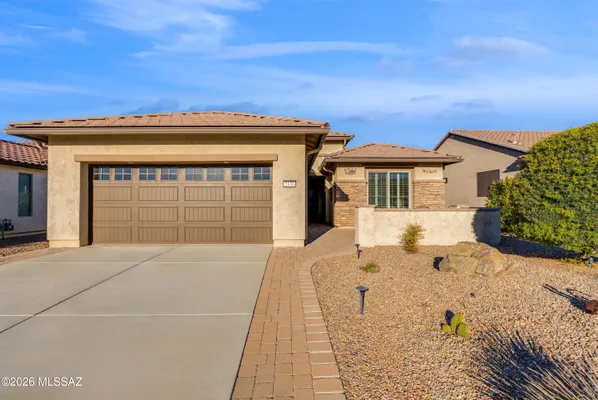 Property Slideshow image 2 of 50 | 2371 e skywalker way, Green Valley, AZ, 85614