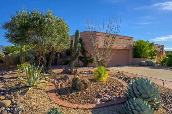 Property Slideshow image 2 of 28 | 3831 s via de la urraca, Green Valley, AZ, 85622
