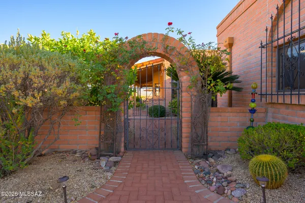 Property Slideshow image 3 of 28 | 3831 s via de la urraca, Green Valley, AZ, 85622