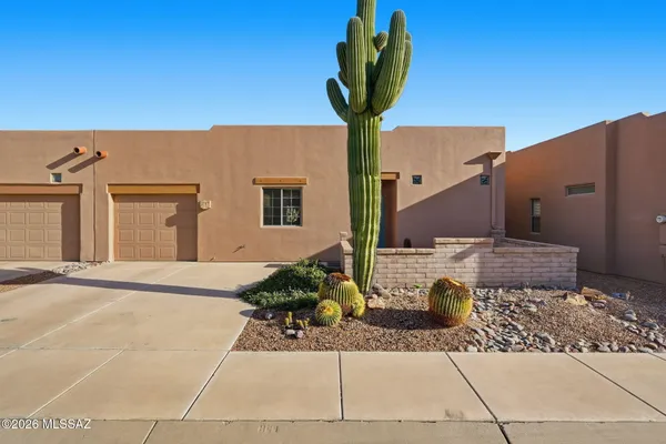 Property Slideshow image 2 of 28 | 3747 s paseo de los nardos, Green Valley, AZ, 85614