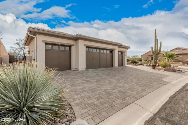 Property Slideshow image 3 of 48 | 66203 e alder dr, Saddlebrooke, AZ, 85739