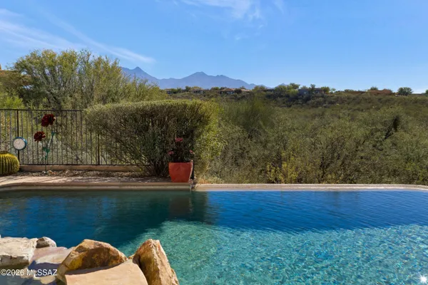 Property Slideshow image 2 of 29 | 832 e vault mine ct, Green Valley, AZ, 85614