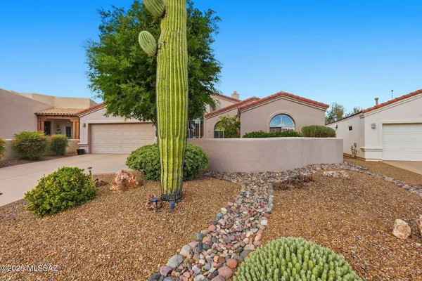 Property Slideshow image 3 of 48 | 2664 s fade dr, Green Valley, AZ, 85614