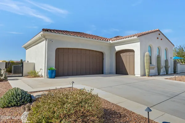Property Slideshow image 2 of 50 | 67137 e willow canyon dr, Saddlebrooke, AZ, 85739