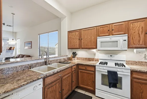 Property Slideshow image 3 of 26 | 5794 s henderson canyon dr, Green Valley, AZ, 85622