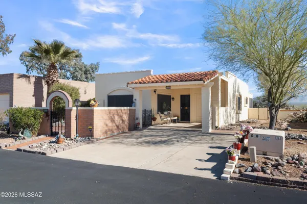 Property Slideshow image 2 of 42 | 2811 s camino godoy, Green Valley, AZ, 85622