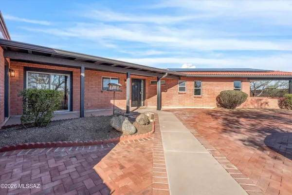 Property Slideshow image 2 of 45 | 3902 s via del ruisenor, Green Valley, AZ, 85622
