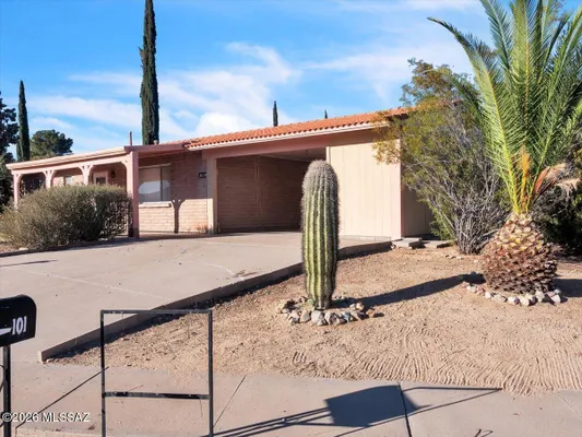 Property Slideshow image 2 of 28 | 101 e la grosella, Green Valley, AZ, 85614