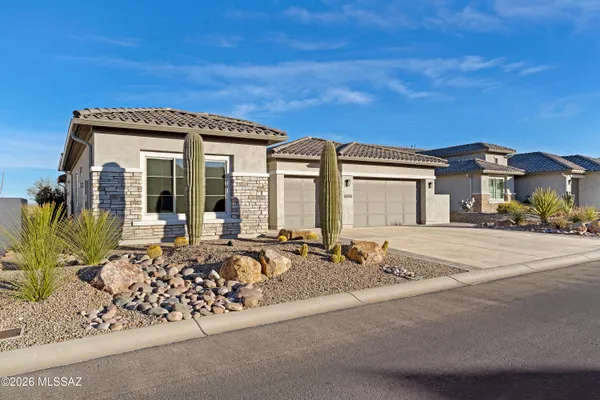 Property Slideshow image 2 of 50 | 59640 e arroyo bello dr, Oracle, AZ, 85623