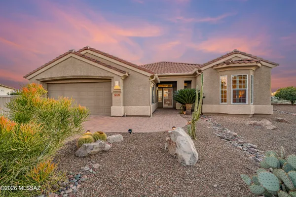 Property Slideshow image 2 of 51 | 13261 n heritage club pl, Marana, AZ, 85658