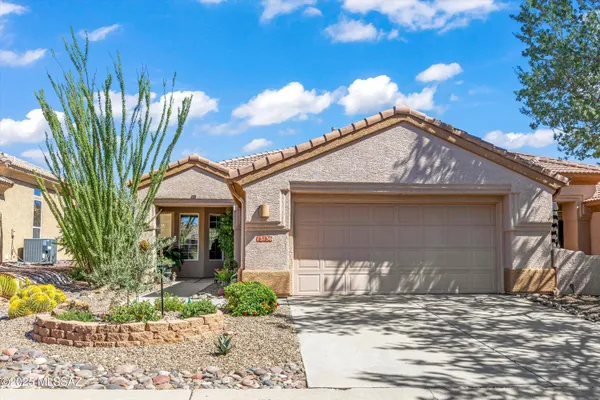 Property Slideshow image 2 of 41 | 13136 n desert flora ln, Marana, AZ, 85658