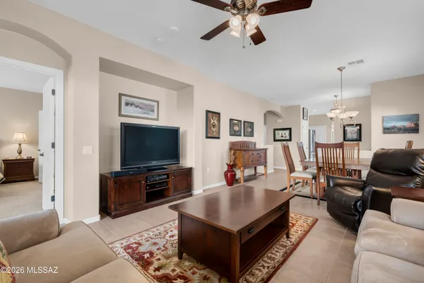 Property Slideshow image 3 of 51 | 314 w calle del estribo, Sahuarita, AZ, 85629