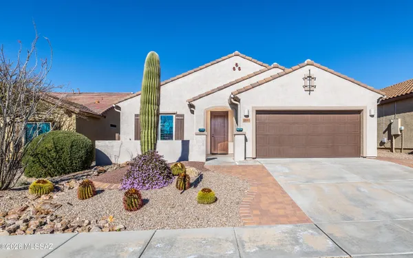 Property Slideshow image 2 of 50 | 13965 e via cerro del molino, Vail, AZ, 85641