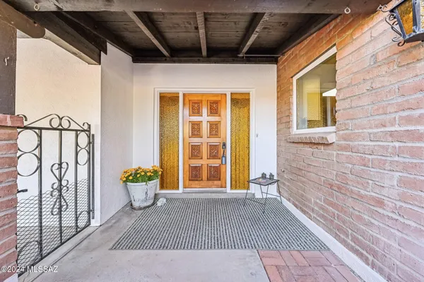 Property Slideshow image 2 of 22 | 611 s los opalos, Green Valley, AZ, 85614