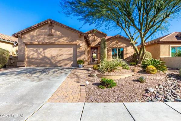 Property Slideshow image 3 of 30 | 10071 s black surrey dr, Vail, AZ, 85641