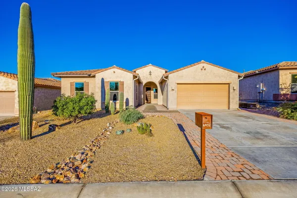 Property Slideshow image 2 of 32 | 6492 w whispering windmill ln, Marana, AZ, 85658
