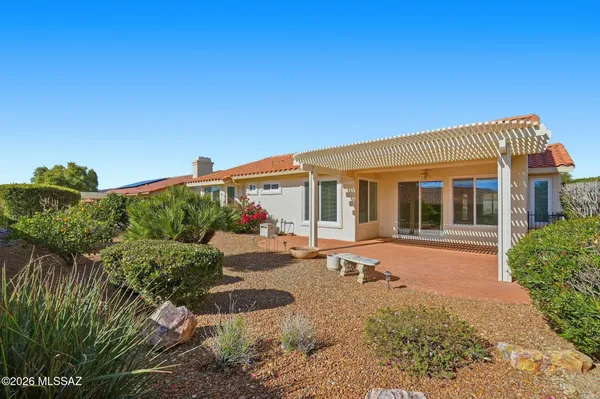 Property Slideshow image 3 of 36 | 846 e royal ridge dr, Oro Valley, AZ, 85755