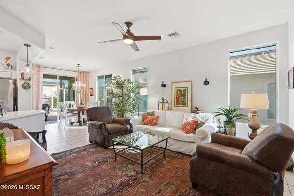 Property Slideshow image 3 of 33 | 1046 w pastora peak dr, Green Valley, AZ, 85614