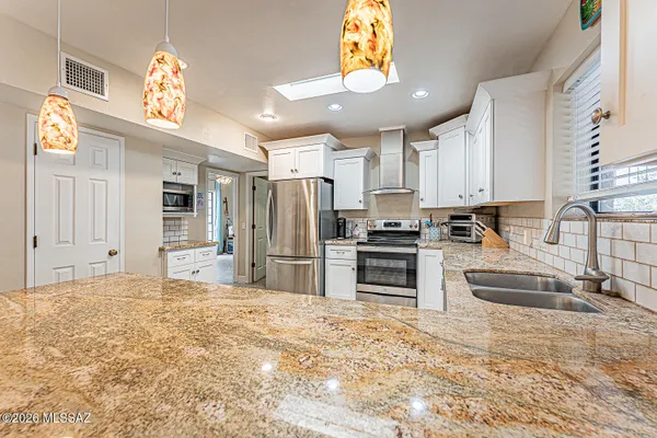 Property Slideshow image 3 of 50 | 251 w san ignacio, Green Valley, AZ, 85614