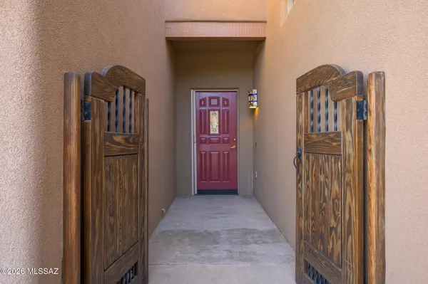 Property Slideshow image 3 of 28 | 3809 s camino del golfista, Green Valley, AZ, 85614