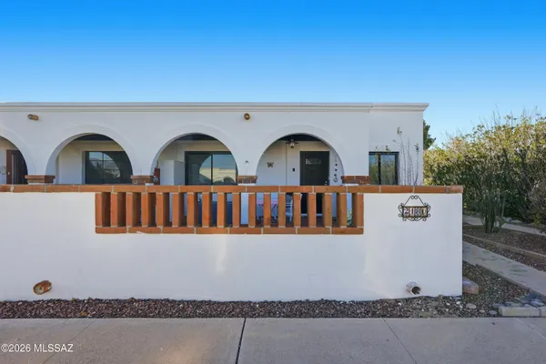 Property Slideshow image 2 of 25 | 248 s paseo lobo d, Green Valley, AZ, 85614