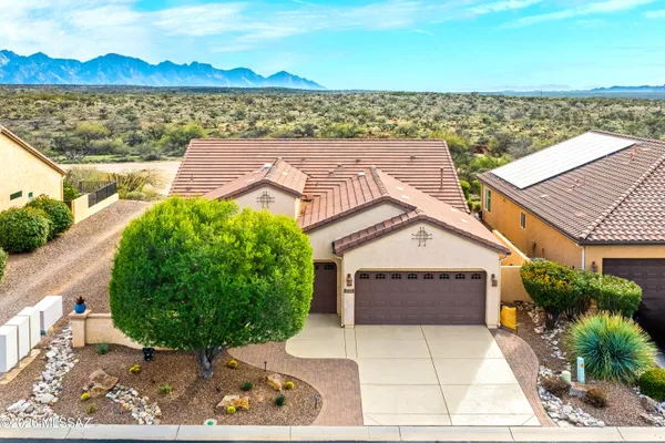 Property Slideshow image 3 of 46 | 60685 e arroyo vista dr, Oracle, AZ, 85623