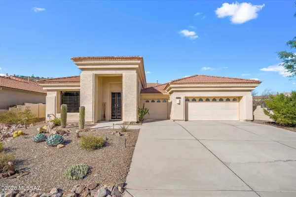 Property Slideshow image 3 of 50 | 62276 e sand crest dr, Tucson, AZ, 85739