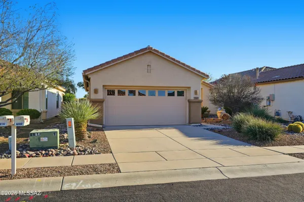 Property Slideshow image 3 of 40 | 7989 w morning light way, Tucson, AZ, 85743