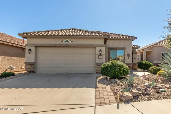 Property Slideshow image 2 of 37 | 1353 w via cerro colorado, Sahuarita, AZ, 85629