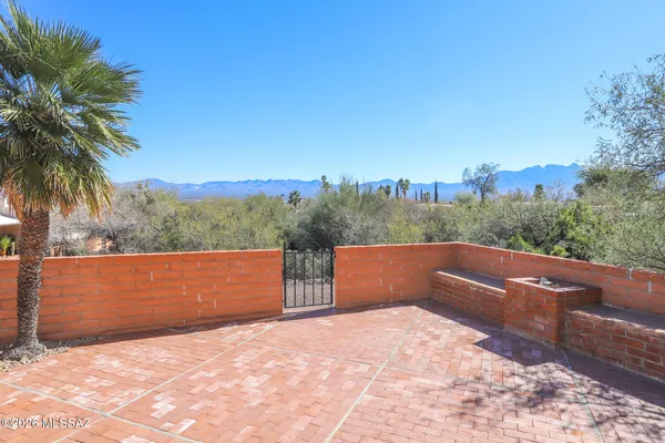 Property Slideshow image 2 of 49 | 1230 n via alamos, Green Valley, AZ, 85614