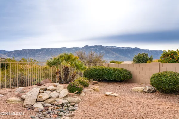 Property Slideshow image 3 of 40 | 38511 s lake crest dr, Tucson, AZ, 85739