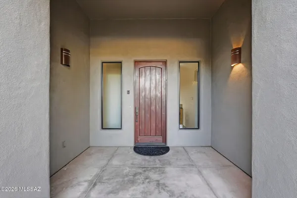 Property Slideshow image 3 of 50 | 648 e canyon rock rd, Green Valley, AZ, 85614