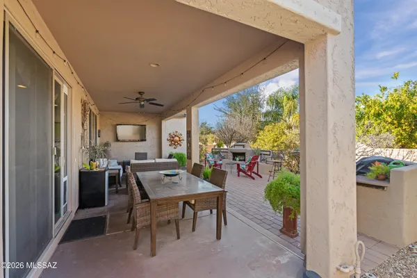 Property Slideshow image 3 of 26 | 2227 e apache springs ln, Green Valley, AZ, 85614