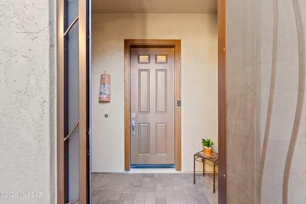 Property Slideshow image 2 of 40 | 60944 e angora pl, Oracle, AZ, 85623