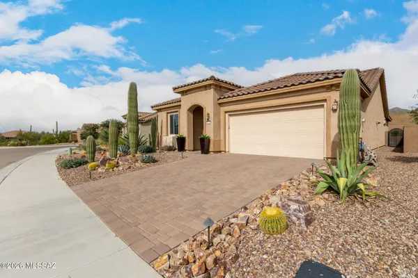 Property Slideshow image 3 of 50 | 6840 w komo point trl, Marana, AZ, 85658