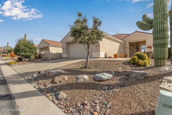 Property Slideshow image 2 of 51 | 13034 n desert flora ln, Marana, AZ, 85658