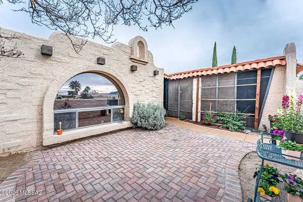 Property Slideshow image 3 of 42 | 942 w calle del regalo, Green Valley, AZ, 85614