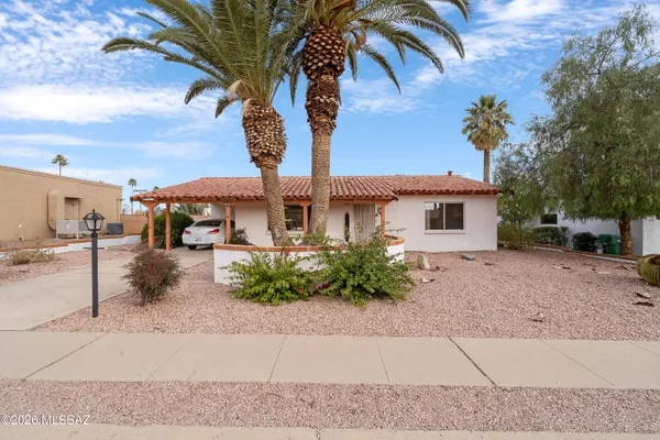 Property Slideshow image 3 of 30 | 107 e los arcos, Green Valley, AZ, 85614