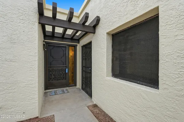 Property Slideshow image 3 of 43 | 919 w camino guarina, Green Valley, AZ, 85614