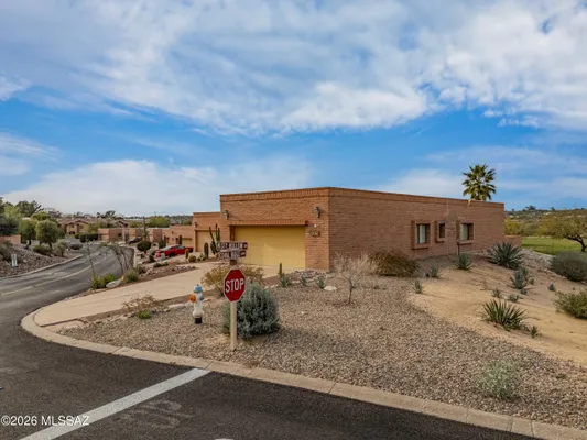 Property Slideshow image 2 of 43 | 8770 n coral ridge loop, Tucson, AZ, 85704