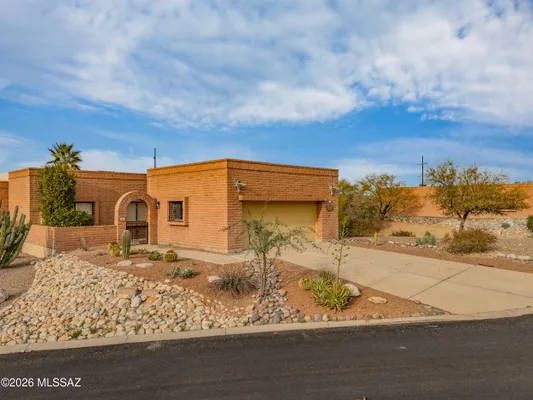 Property Slideshow image 3 of 43 | 8770 n coral ridge loop, Tucson, AZ, 85704