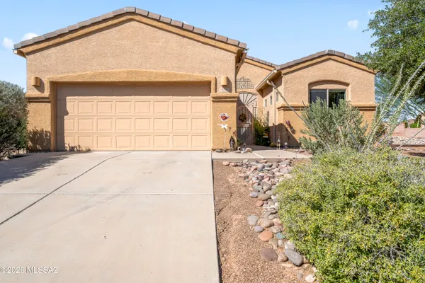 Property Slideshow image 2 of 20 | 470 w calle artistica, Green Valley, AZ, 85614