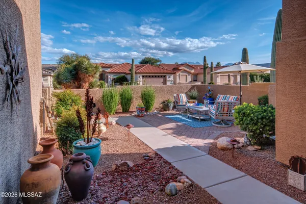 Property Slideshow image 3 of 42 | 1329 n birds nest rd, Green Valley, AZ, 85614