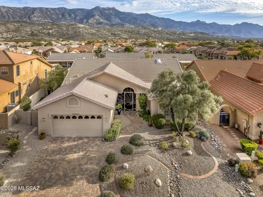 Property Slideshow image 2 of 50 | 65621 e stoney ridge dr, Tucson, AZ, 85739