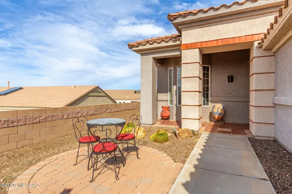 Property Slideshow image 2 of 50 | 13858 n heritage canyon dr, Marana, AZ, 85658