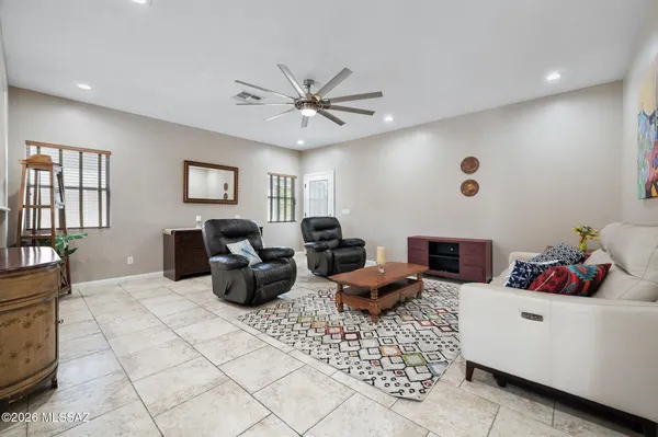 Property Slideshow image 3 of 23 | 1289 w via cerro colorado, Sahuarita, AZ, 85629